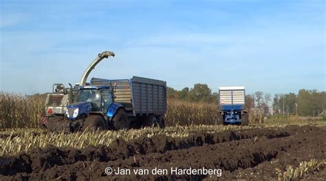 Mais Hakselen In De Modder In Barneveld Met Een Claas Jaguar