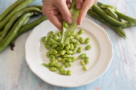 Insalata Di Fave Fresche La Ricetta Del Contorno Primaverile Fresco E