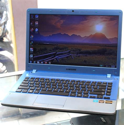 Jual Laptop Design Samsung Np V X Amd A Malang Jual Beli Laptop