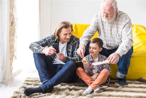 P Gina Im Genes De Familia Latina Abuelos Descarga Gratuita En Freepik