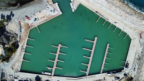 Los Avances Del Nuevo Puerto Blanco De Calp Desde El Cielo Metros