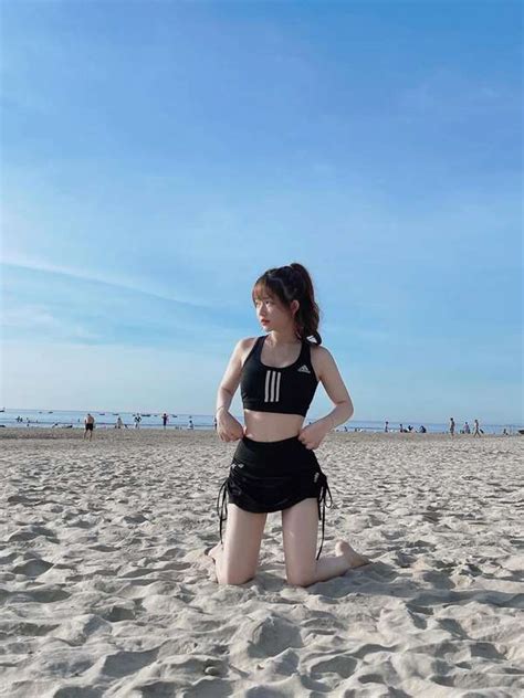Ngắm nhìn ảnh Tiktoker Thùy Trang bikini dáng đẹp nhất