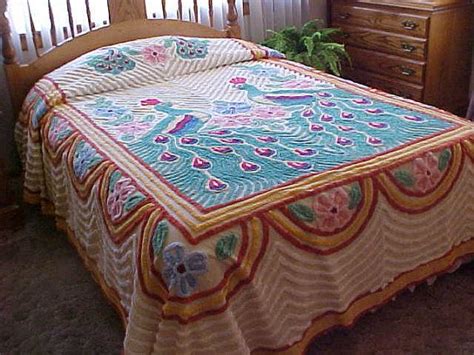 Pretty Vintage Peacock Chenille Bedspread In Greens Rust On Etsy Chenille Bedspread Bed