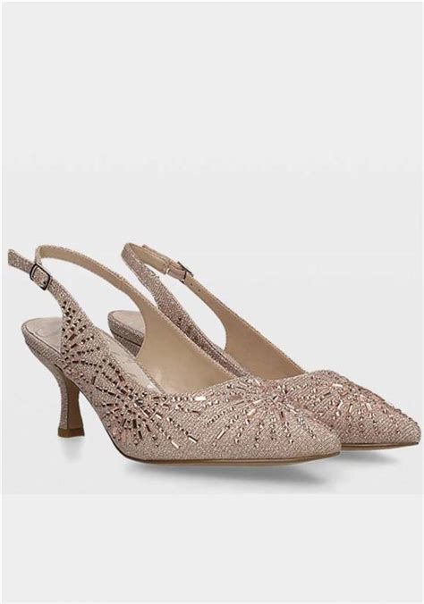 9 zapatos nude que combinan con todos los vestidos de invitada y podrás