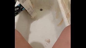 Pissing In My Dirty Tub Xvideos