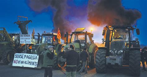 Od Lizbony po Bukareszt Rolnicy protestują w całej Europie UE idzie