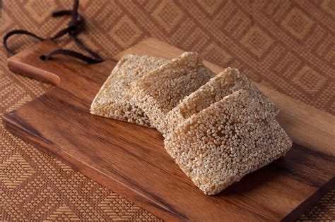 Premium Photo Soft Sesame Snacks Roasted Sesame Seeds Bar In Sweet