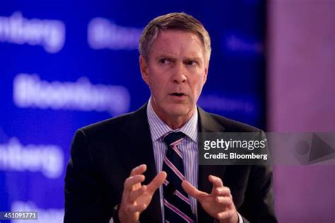 Bill Frist Photos And Premium High Res Pictures Getty Images