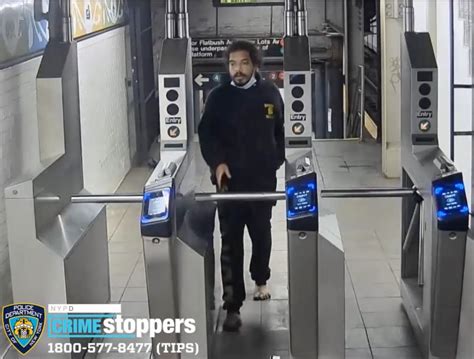 Man 32 Busted In Brooklyn Subway Shoving