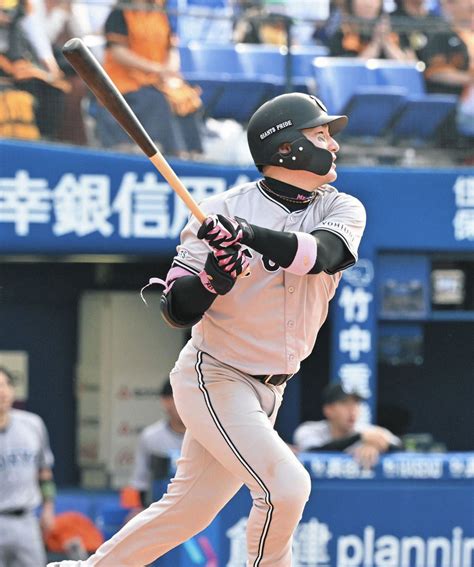 巨人、連続3得点以下の球団ワースト記録は13試合でストップ 丸佳浩が6回勝ち越し二塁打、佐々木俊輔も続き4点目