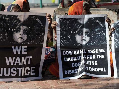 Photographers Recall Horror Years After Bhopal Gas Tragedy