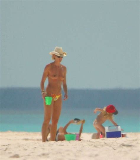 Elle Macpherson Nude Porn Pictures XXX Photos Sex Images 4079831 PICTOA