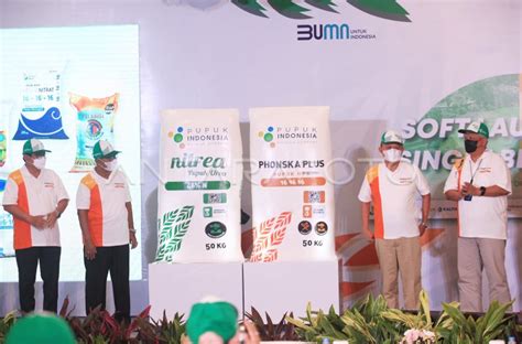 Pupuk Indonesia Luncurkan Penyeragaman Brand Produk Retail Antara Foto