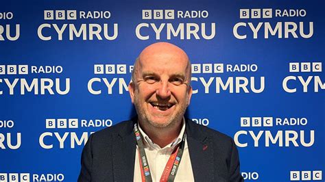 Bbc Radio Cymru Aled Hughes Beth Yw Portmanteau