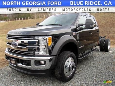 2017 Shadow Black Ford F550 Super Duty Lariat Crew Cab 4x4 Chassis 117623431