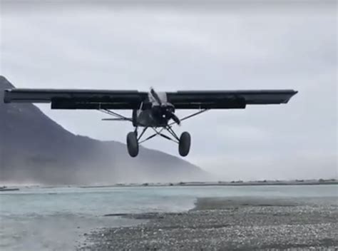 Bush Plane Video: Shortest Riverbank Landing You’ll Ever See | OutdoorHub