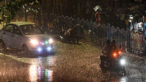 Temperature Likely To Fall As Thundersquall Rains Likely To Continue In Several West Bengal