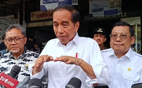 Jokowi Bantah Kelangkaan Beras Gegara Bansos Nggak Ada Hubungannya