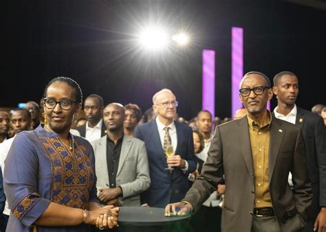 Perezida Kagame Na Madamu Jeannette Kagame Bifatanije N Izindi Nzego Z