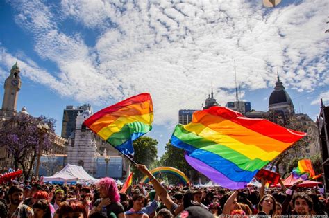 Los Derechos De Las Personas Lgbti Bajo Ataque