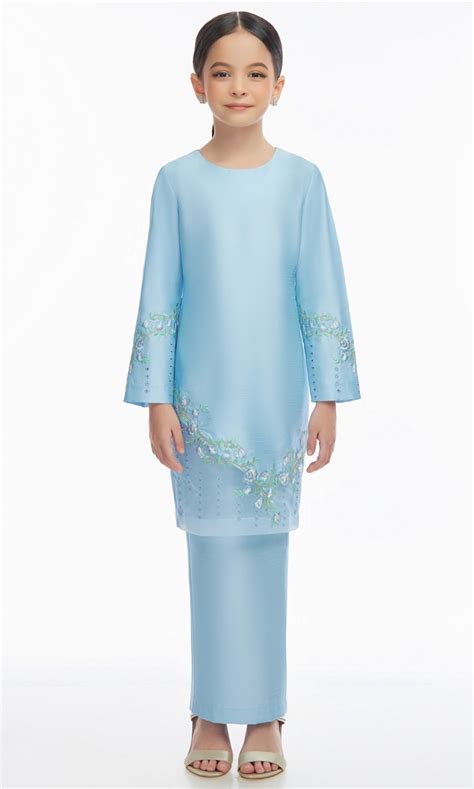 Wanzar Baju Nikah Baju Kurung Baju Raya 2025 Kurung Raya 2025