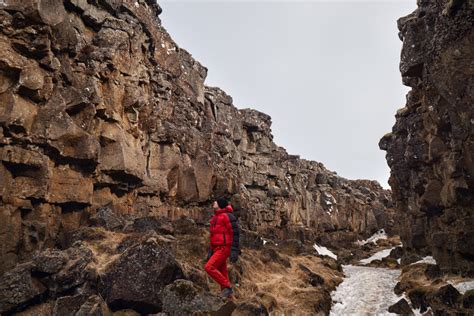 Iceland Tectonic Plates is a bridge between continents on the Mid ...