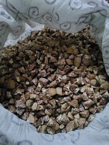 Cutting Supari Betel Nut Packaging Size 65 At ₹ 450kg In Lucknow