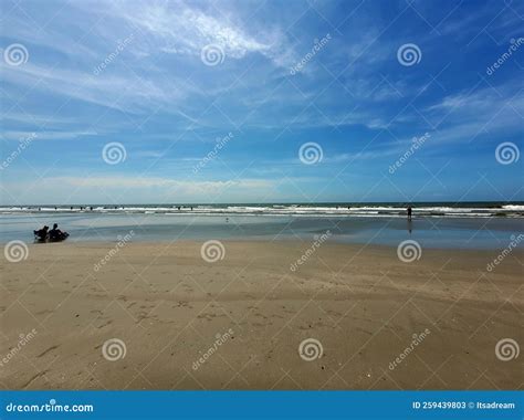 Folly beach South Carolina editorial stock photo. Image of morning ...