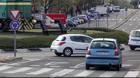 La Multa Que Te Puede Poner La Dgt Por Circular Mal En Una Rotonda