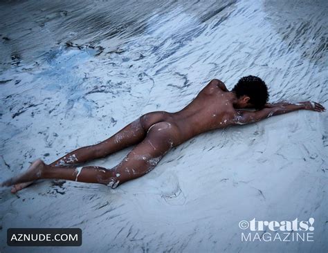 Ebonee Davis Shows Off Her Naked Body In A Various Poses On The Beach In A Photoshoot By David