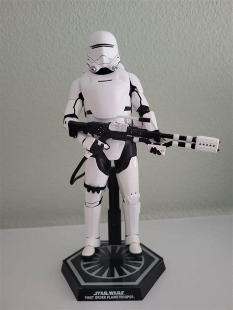 Star Wars First Order Flametrooper Figur Hot Toys Gebraucht In