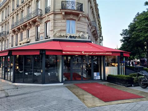 Brasserie iconique de Paris le Fouquet s s exporte à Dubaï