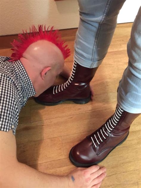 Boot Licking Skinheads 2 Photo 8