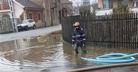 Cod Portocaliu Hidrologic N Bihor Pericol De Inunda Ii Cod Galben