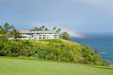 Affordably Cheap Hotels in Kauai You'll Actually Want to Stay In (2023)