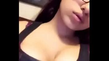 Sexy De Grandes Tetas Se Burla Con Un Video XVIDEOS
