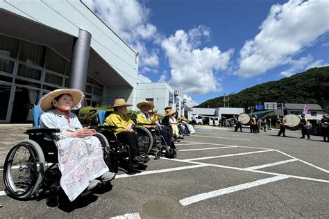 大湯大太鼓保存会のみなさまに来ていただきました お知らせ 社会福祉法人 愛生会