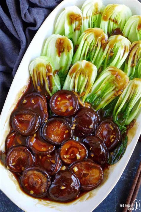 Braised Mushroom with Bok Choy (香菇菜心) - Red House Spice