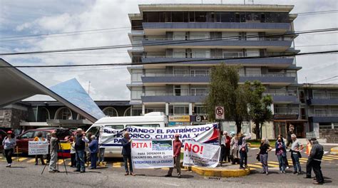 Moradores De Cuatro Barrios Exigen Que Se Resguarde El Hotel Quito Y Su