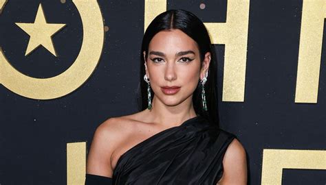 Dua Lipa Estrena Look Y Luce ¡espectacular Iheartradio