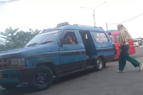 Siap Siap Tarif Angkot Di Depok Naik Ini Pengajuannya RBG Id