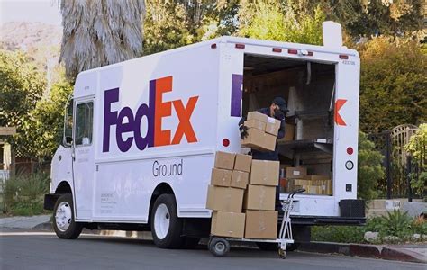 Fedex Express To Invest Mn In Delhivery For India Market