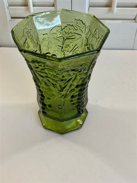 Vintage Anchor Hocking Green Glass Vase Grapes And Leaves Etsy