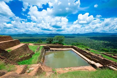 Sigiriya rock fortress Stock Photos, Royalty Free Sigiriya rock ...