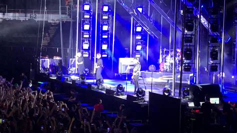 5sos Shes Kinda Hot YouTube