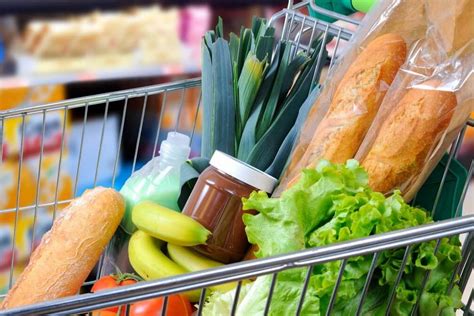 В Україні здешевшали популярні продукти: на що змінились ціни - Новини ...