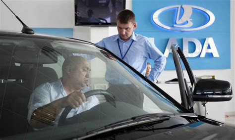 «АвтоВАЗ» продает машины через интернет со скидками :: Autonews