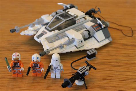 Sons of Twilight: Lego Star Wars: Snow Speeder