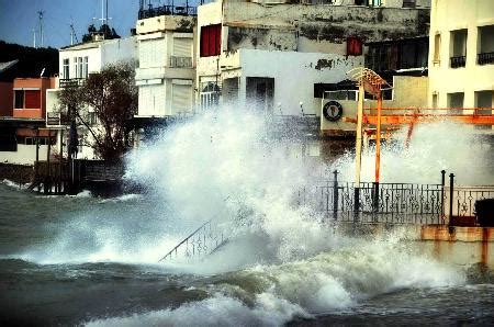 Şiddetli Lodos Bodrum u olumsuz etkiledi