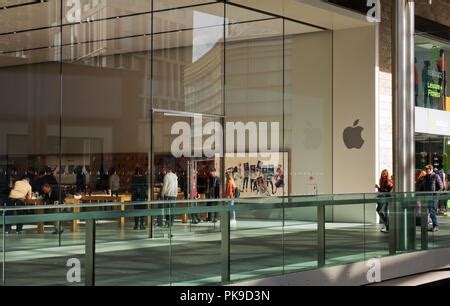 Exterior of the Apple store in Liverpool One, Liverpool UK 2018 Stock Photo - Alamy